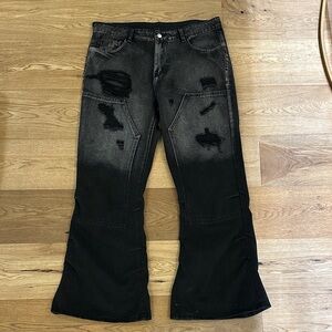 Men's Black Distressed Relaxed Jeans